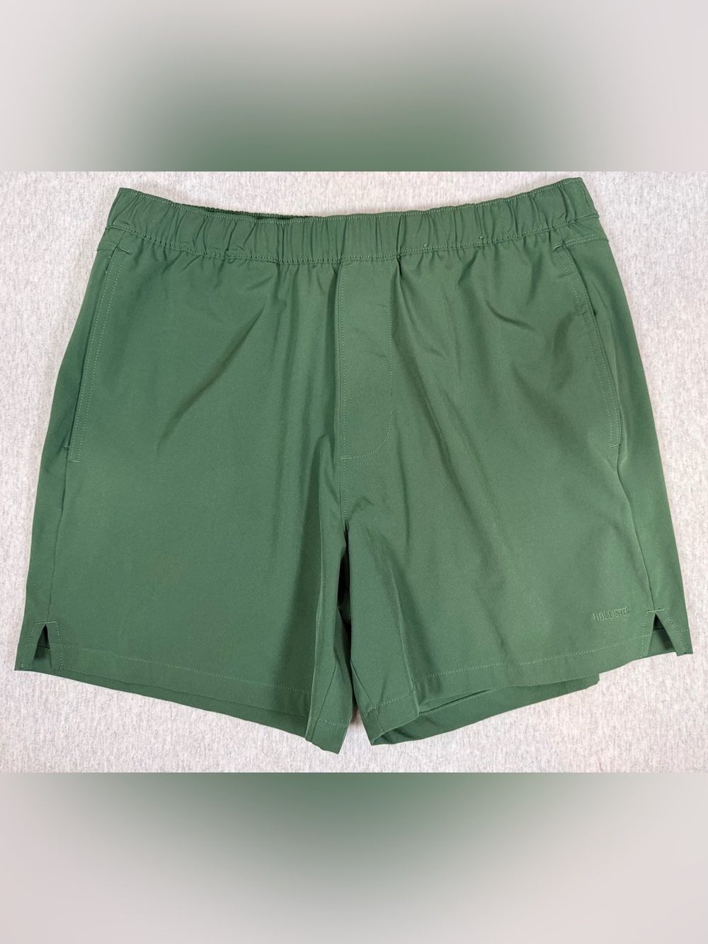 Hollister Repetition Performance Athletic Shorts Forest Green - Large